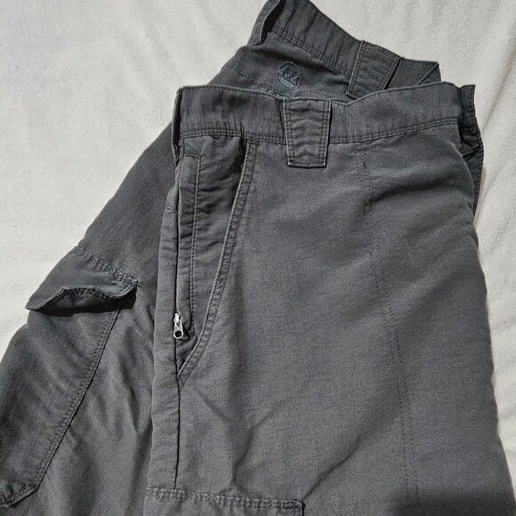 Grey Wrangler Cargo Shorts - Picture 2 of 5